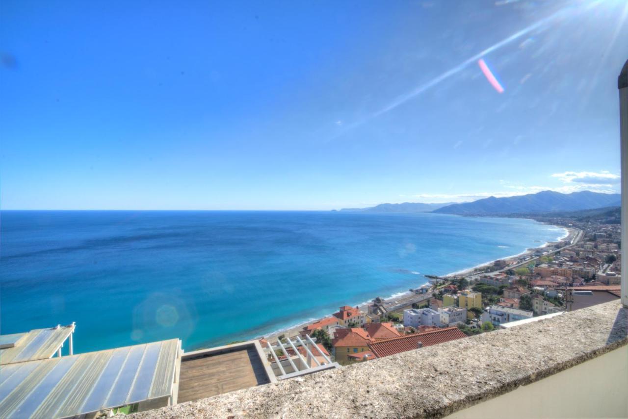 Villa Ischia Attico Sul Mare A Verezzi Borgio Verezzi Exteriör bild